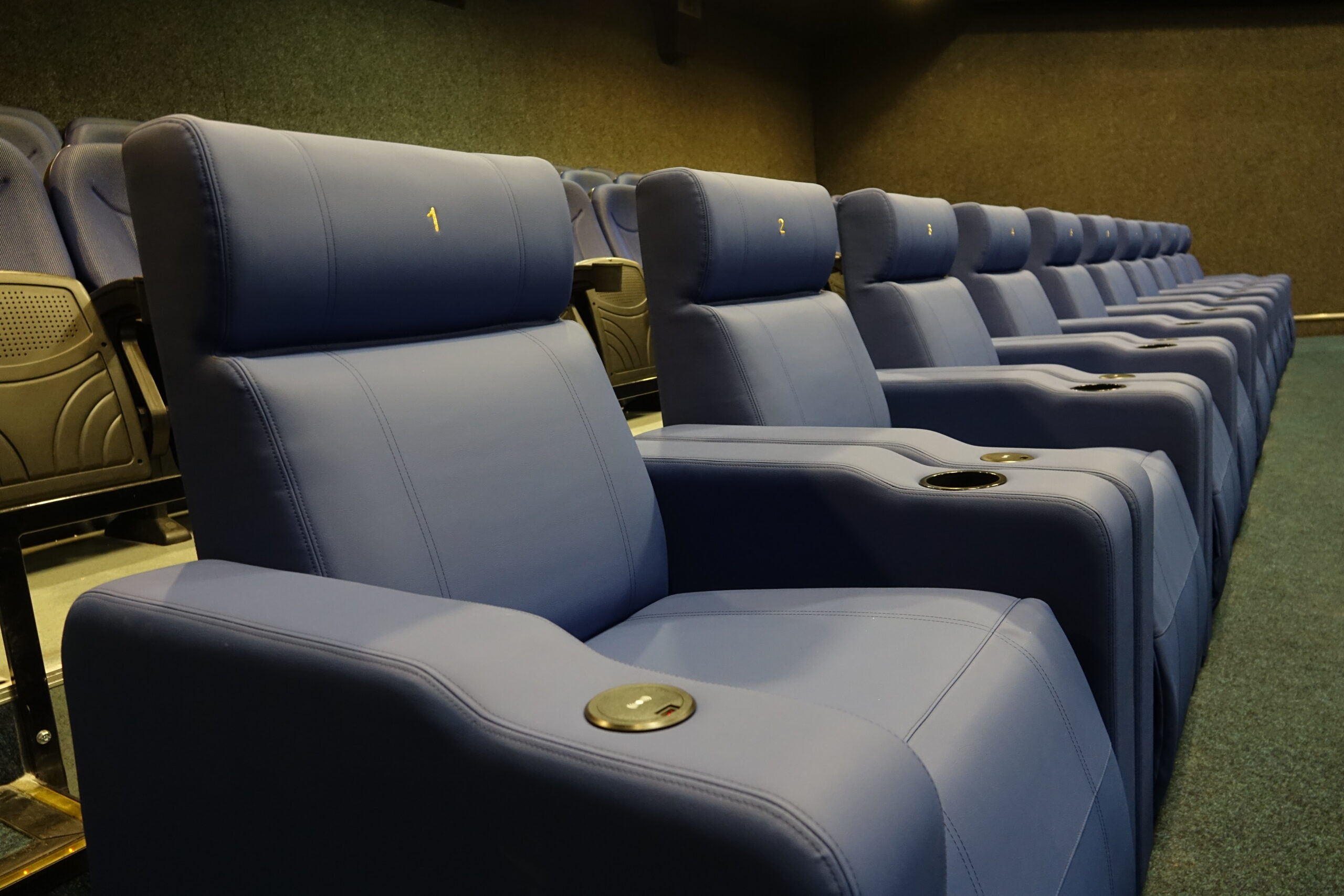 Kaposvár – Kultik Mozi (HU)